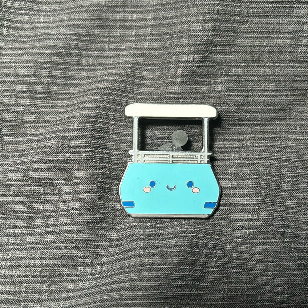 Ride Vehicle Blue Disney trading pin